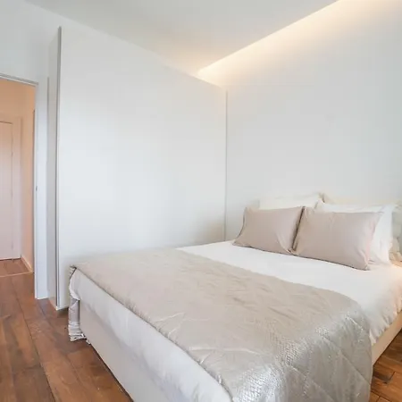 Be A Local In 公寓 *